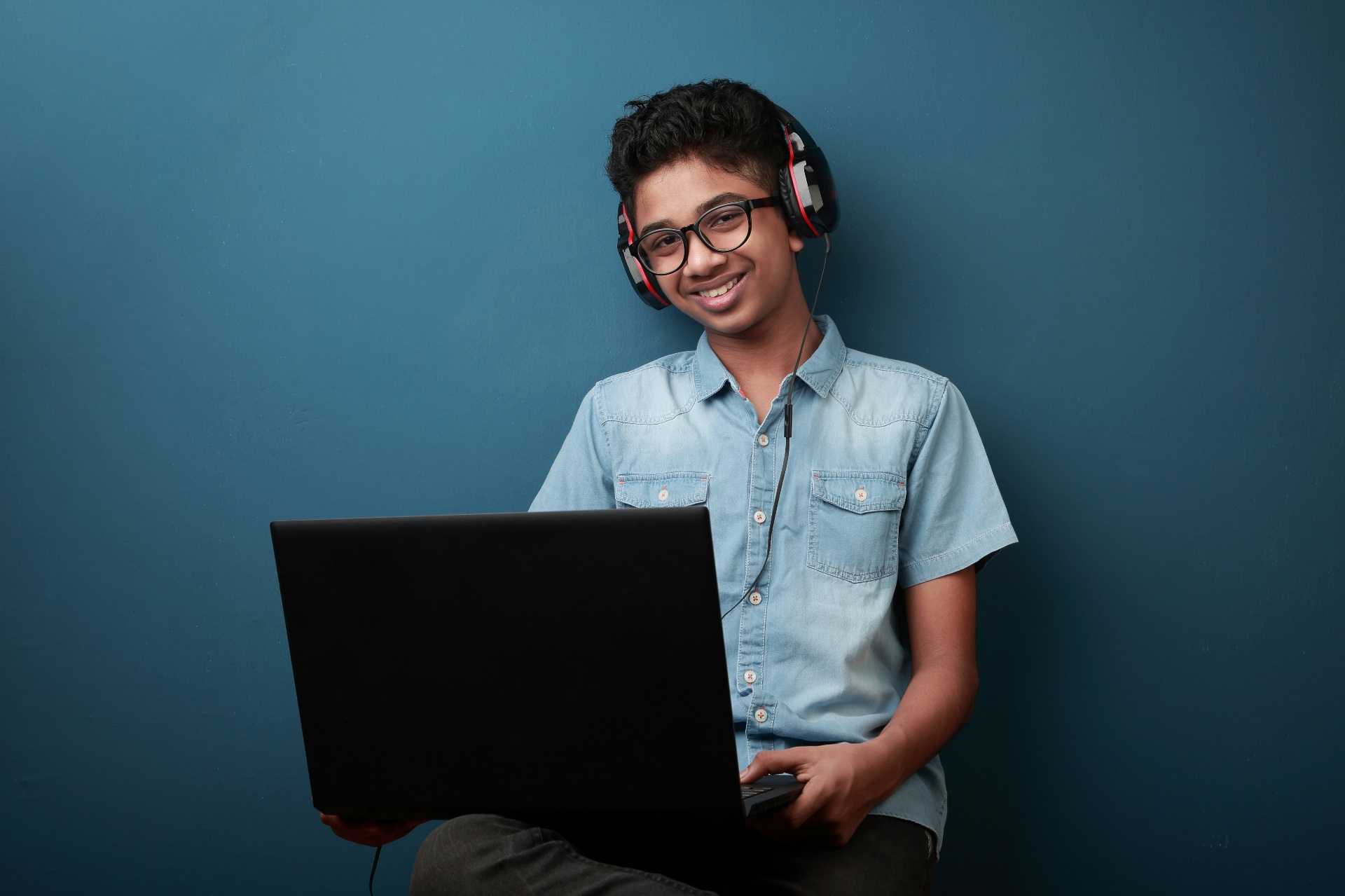 High school student working on a research project